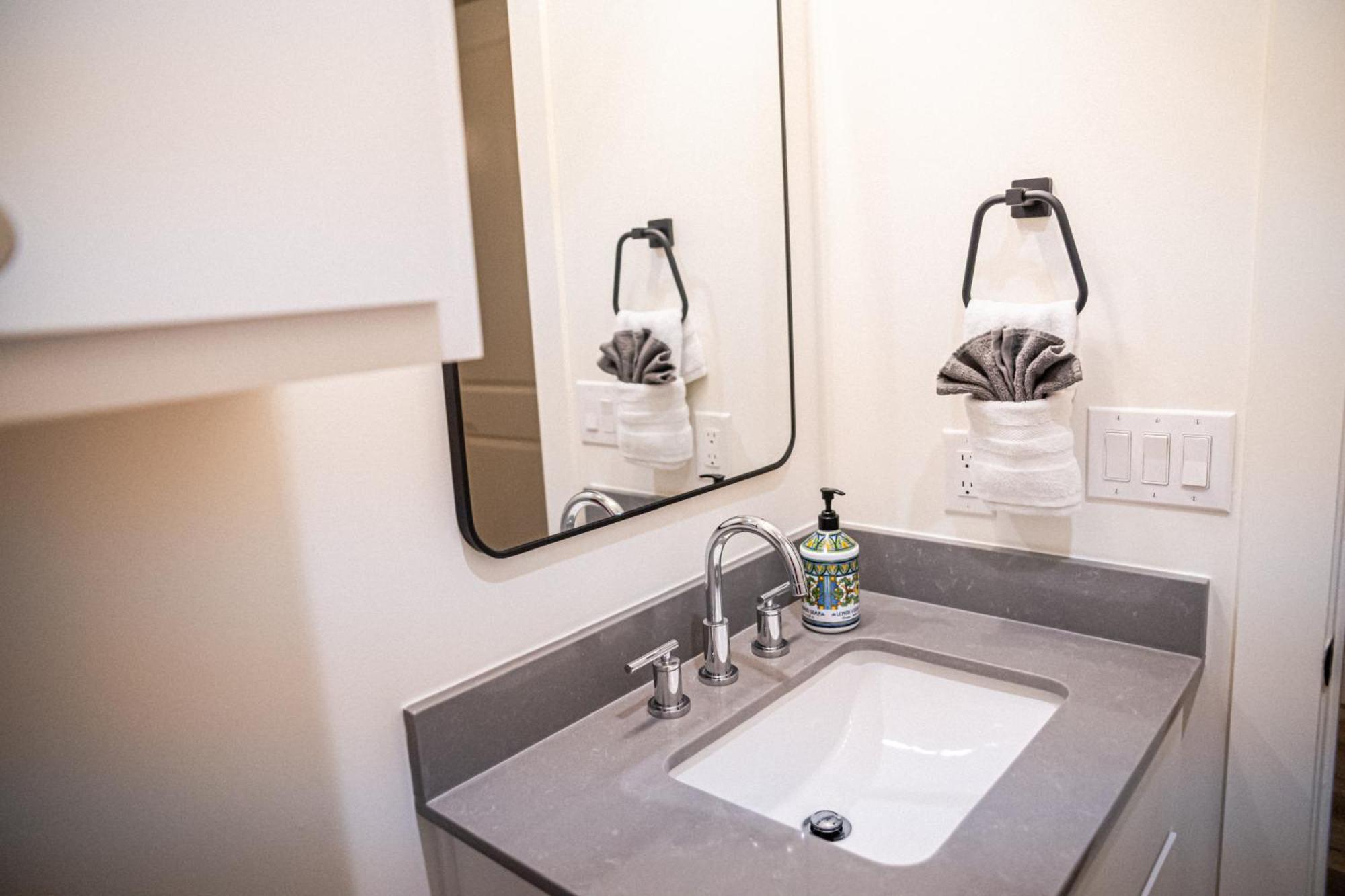 Gruene Daze Chalet - Stylish Aframe - Escape The Ordinary New Braunfels Buitenkant foto